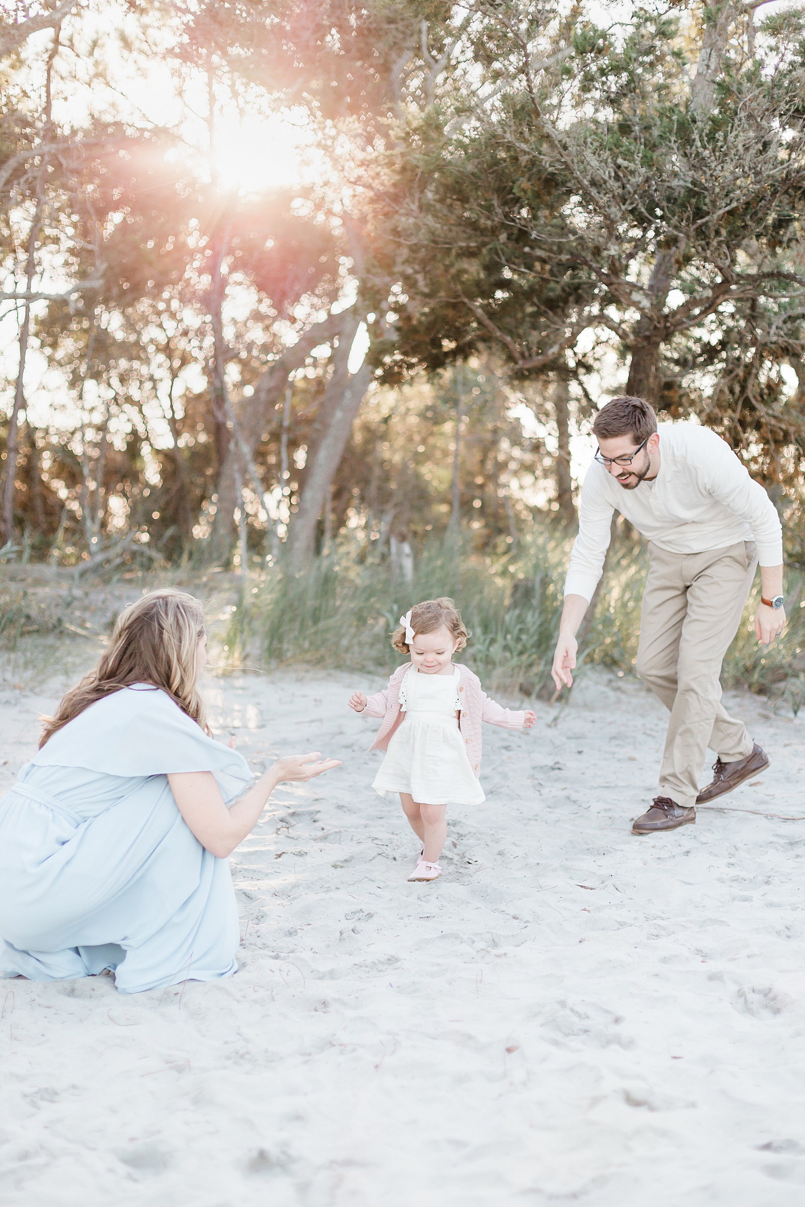 Lifestyle family session on Folly Beach outside of Charleston, SC | Caitlyn Motycka Photography