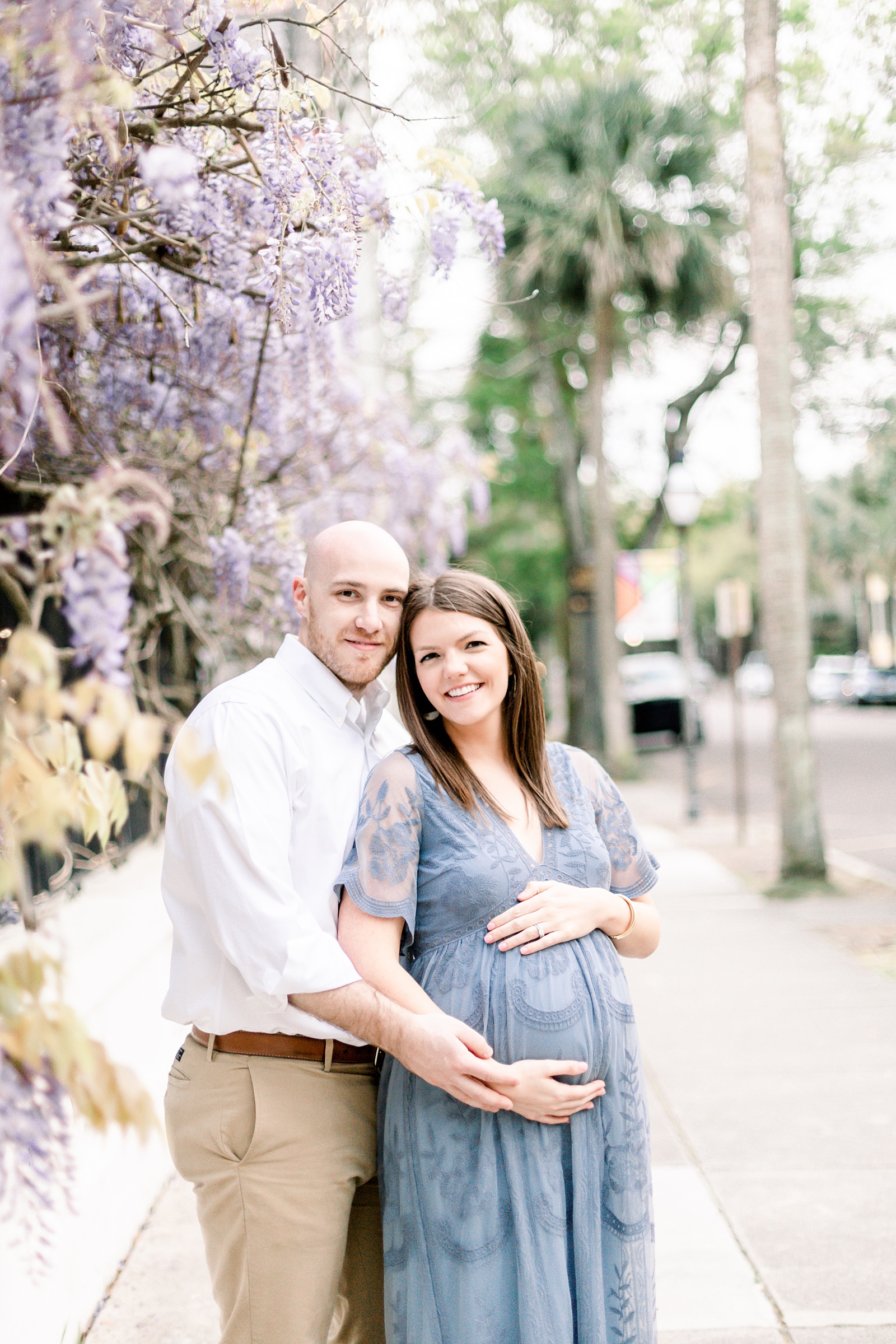 Spring maternity session among the wisteria in Charleston, SC by Caitlyn Motycka Photography