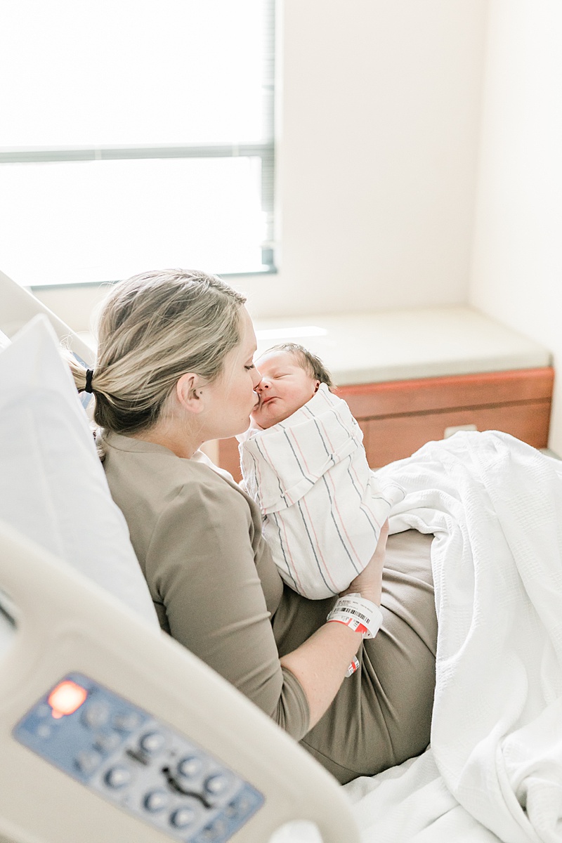 Fresh 48 photos with Mama and her baby boy just hours after he was born. Photos by Charleston Newborn Photographer, Caitlyn Motycka photography