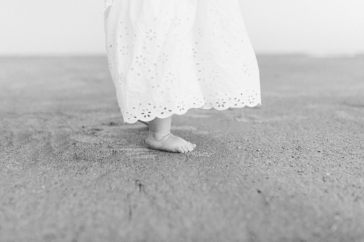 Baby toes on the beach during family beach session in Charleston, SC | Caitlyn Motycka Photography