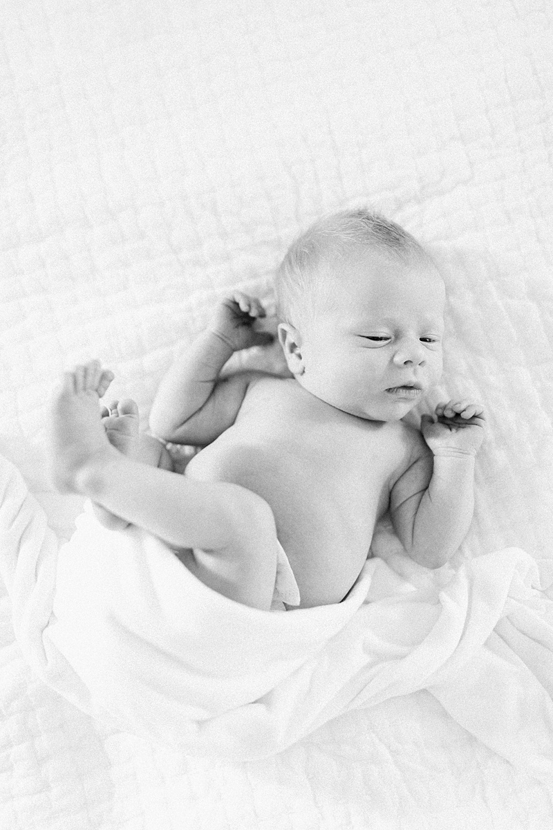 Black and white lifestyle newborn photo | Caitlyn Motycka Photography
