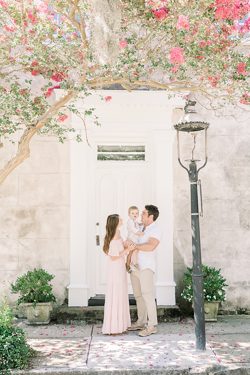 Downtown Charleston Family Session with Southern Charm. Photos by Caitlyn Motycka Photography.