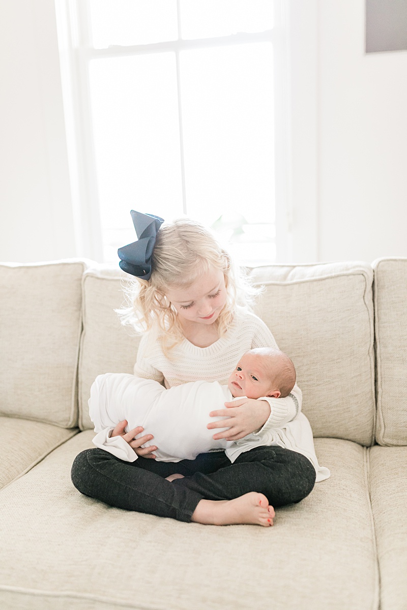 Big sister and baby brother during Daniel Island Newborn Session | Caitlyn Motycka Photography