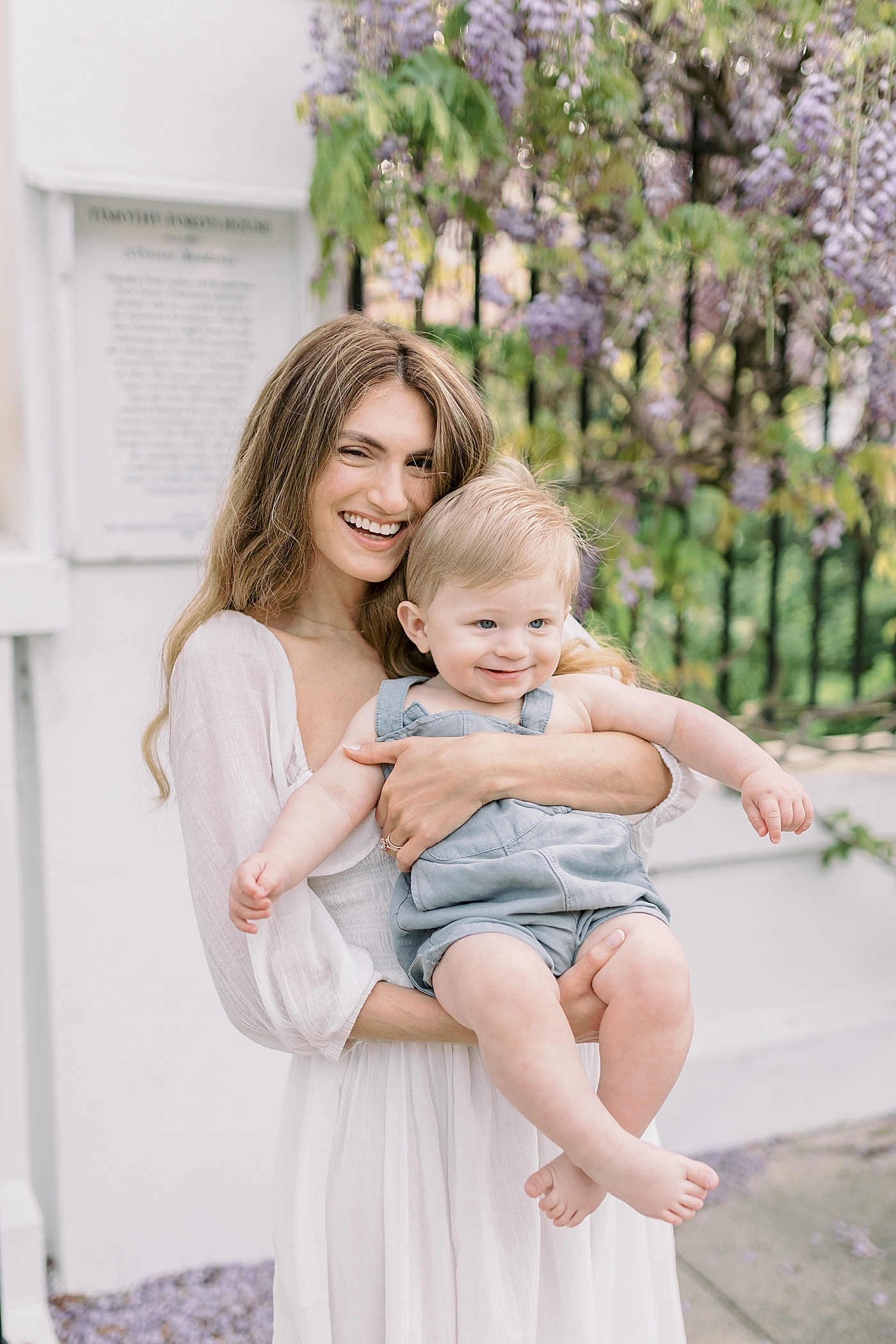 | Motherhood Portraits with Wisteria Blooms with Caitlyn Motycka